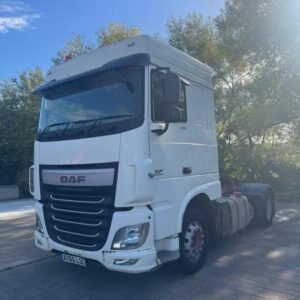2016 DAF XF 105 440 6x2 10.8