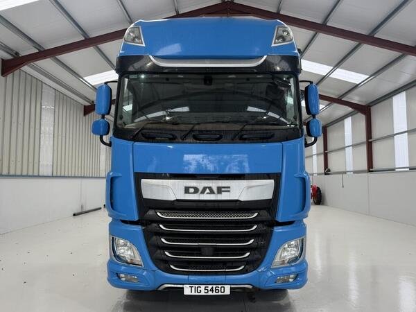 2018 DAF XF 105 Super Space - Image 2
